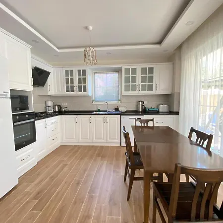 Sunrise Villa Dalyan Daily Weekly Rentals 빌라 *